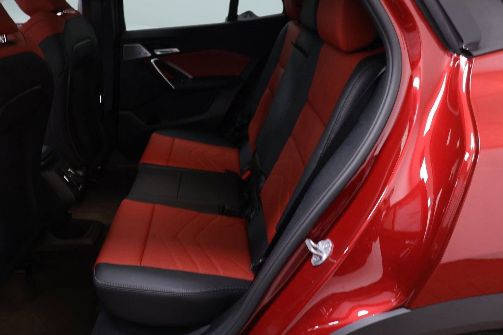 Used 2025 BMW X2 xDrive28i w/ Convenience Package image 11