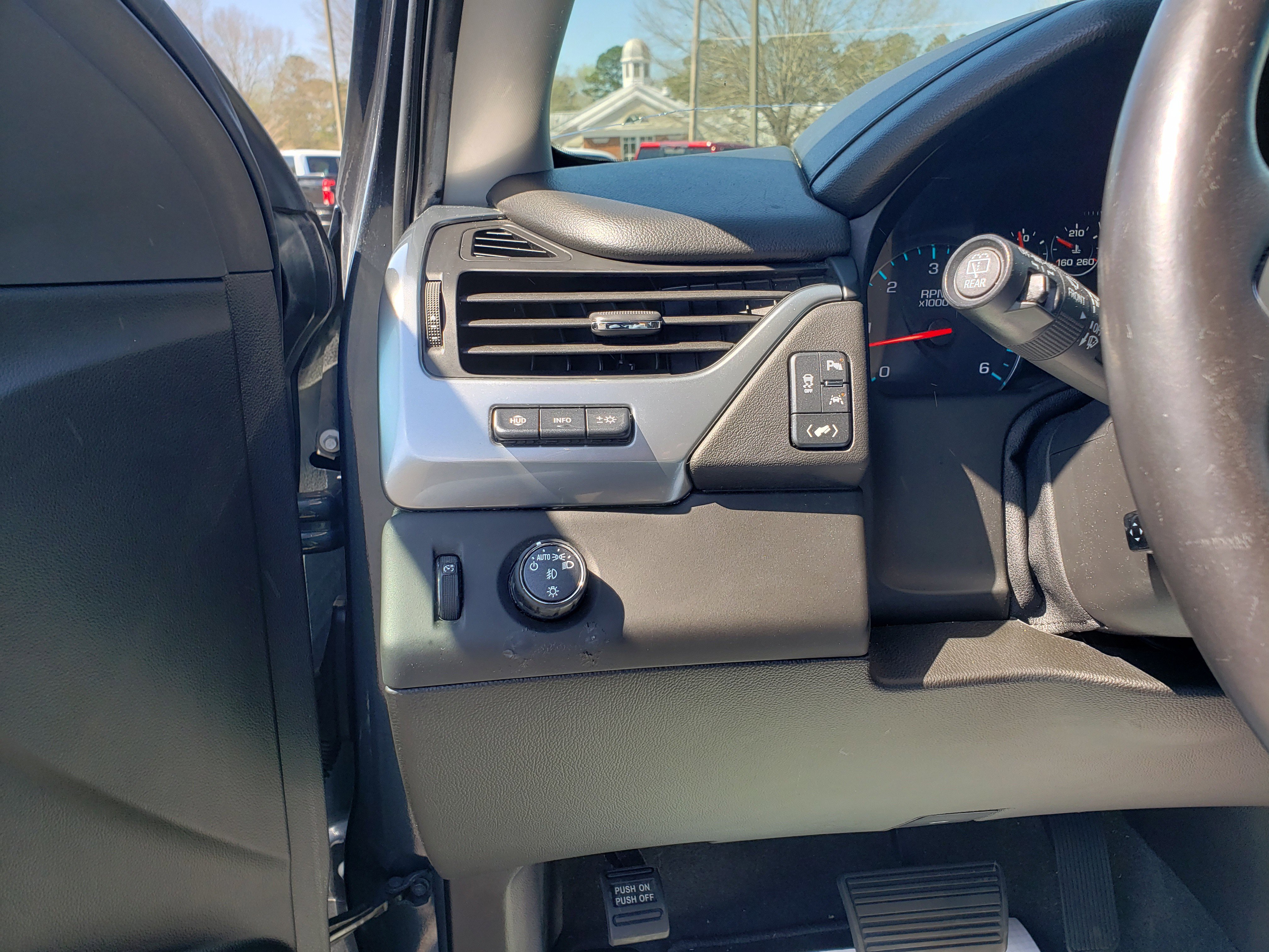Used 2019 Chevrolet Tahoe Premier image 15
