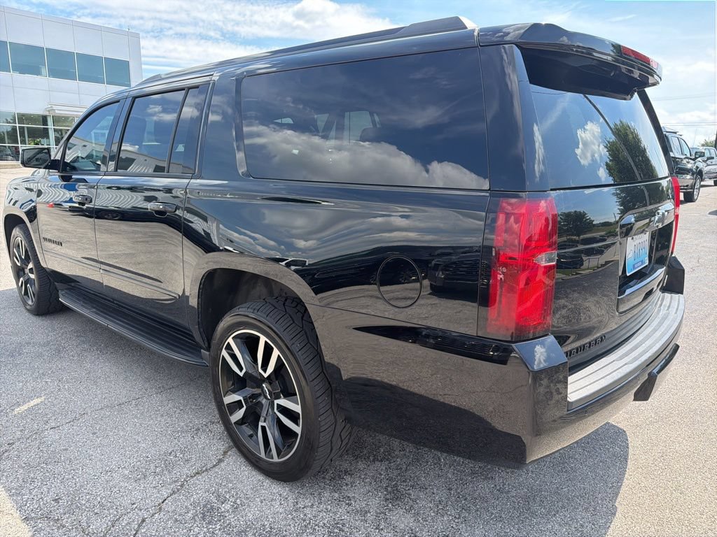 Used 2018 Chevrolet Suburban Premier AWD/4WD image 4