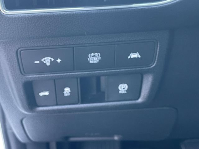 Used 2022 Hyundai Sonata Blue FWD image 16