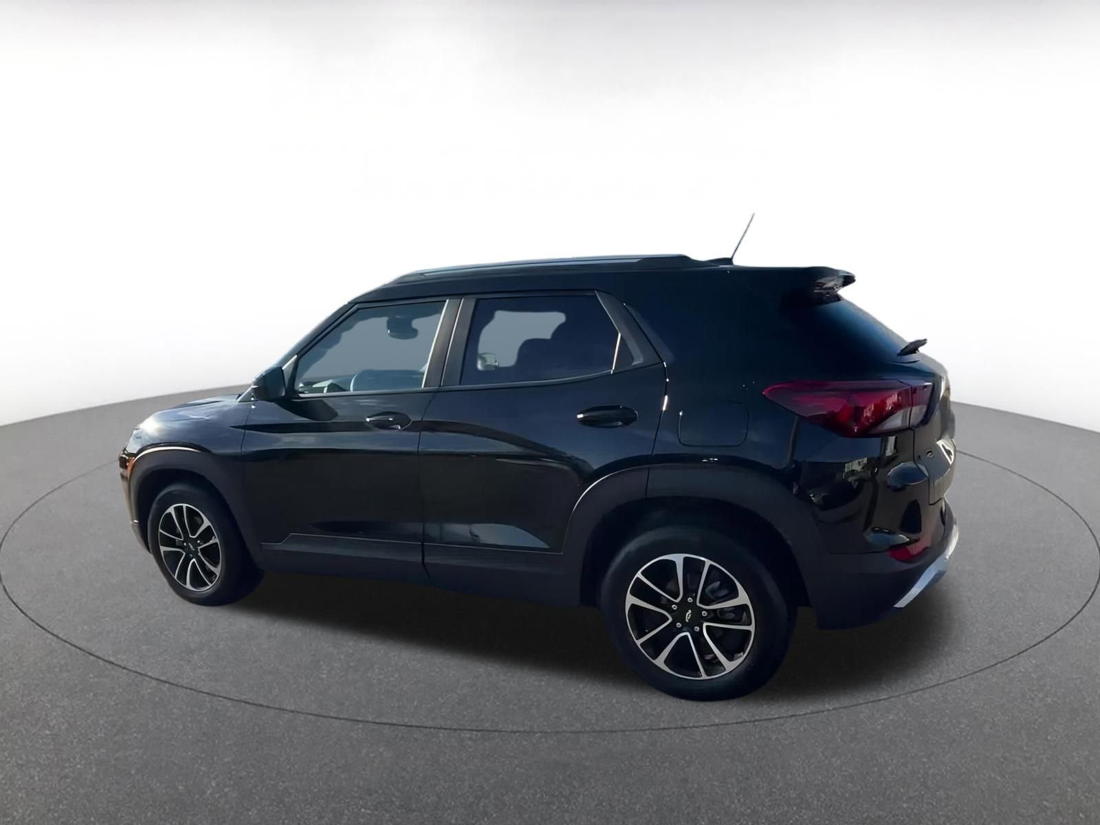 Used 2025 Chevrolet TrailBlazer LT image 10