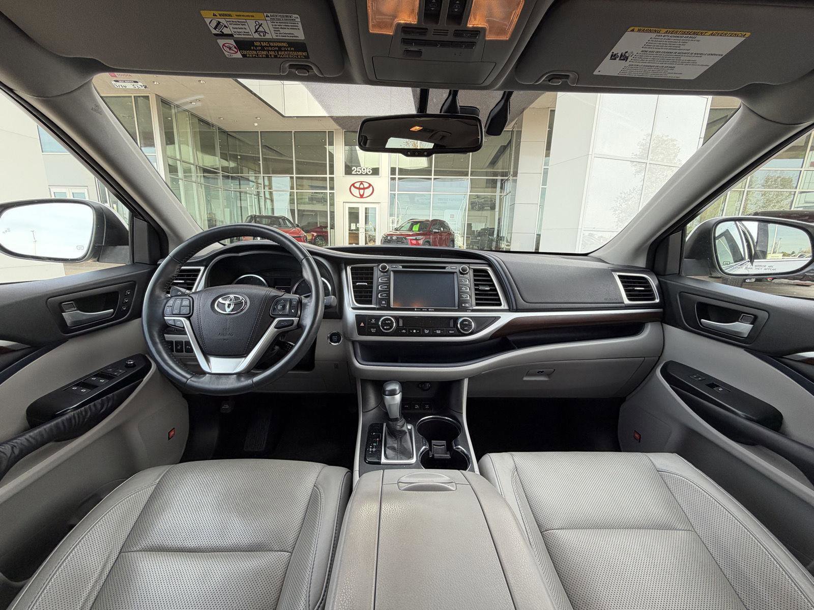 Used 2016 Toyota Highlander Limited Platinum image 22