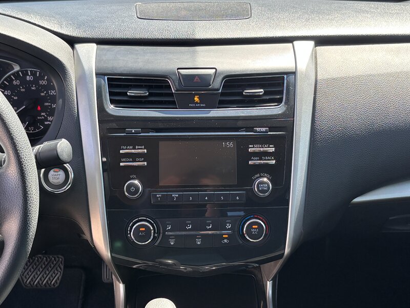 Used 2014 Nissan Altima 2.5 S w/ Display Audio Package FWD image 23