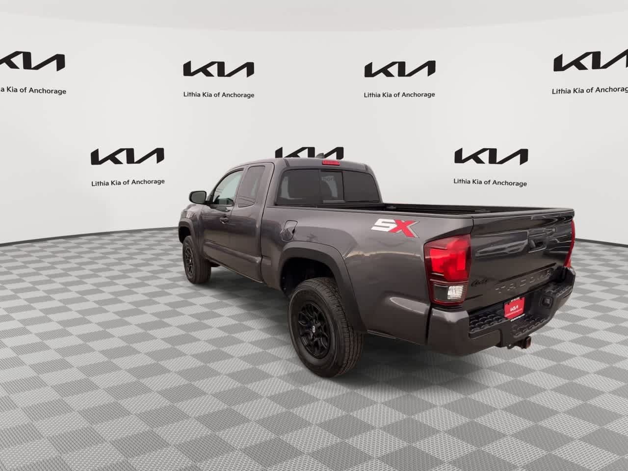Used 2022 Toyota Tacoma SR w/ SX Package AWD/4WD image 6