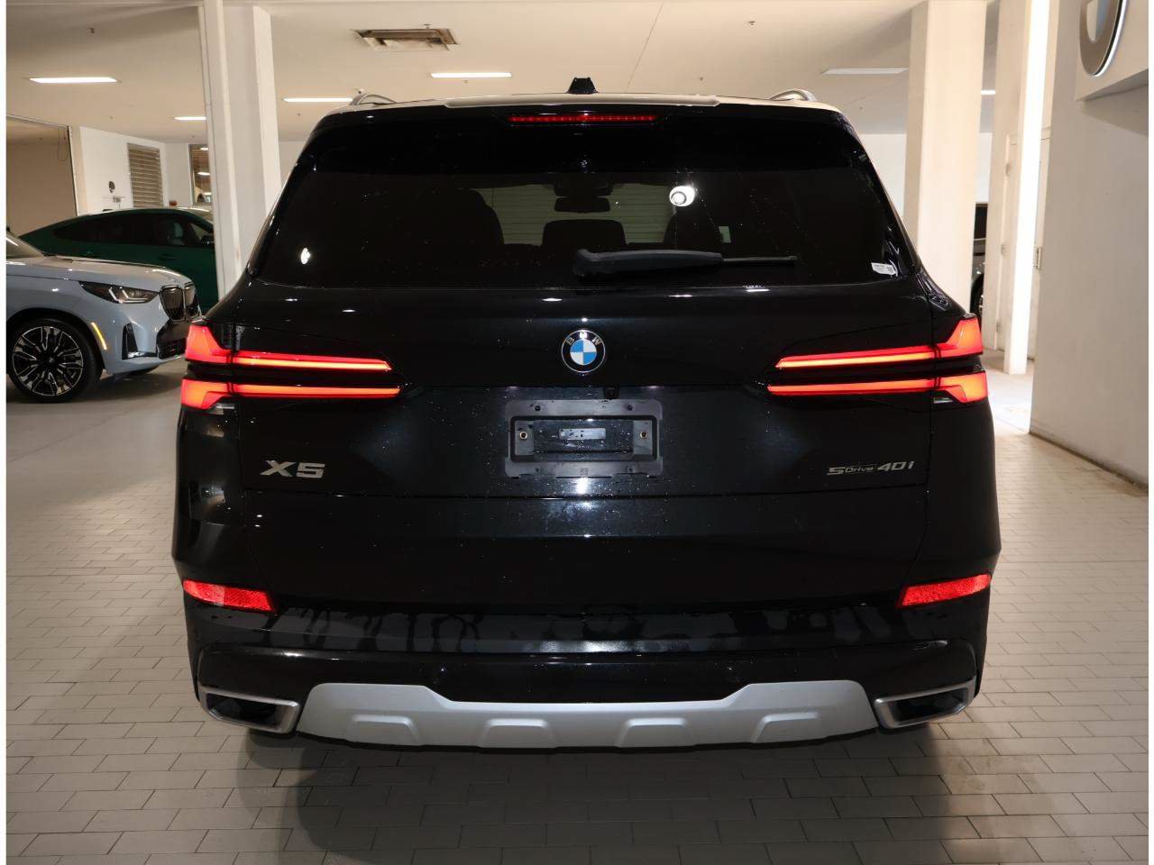 Certified 2025 BMW X5 sDrive40i w/ Parking Assistance Package RWD image 6