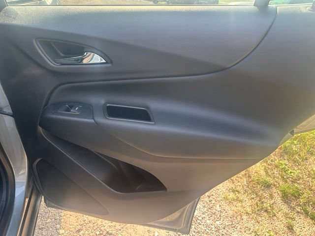 Used 2023 Chevrolet Equinox LT AWD/4WD image 16