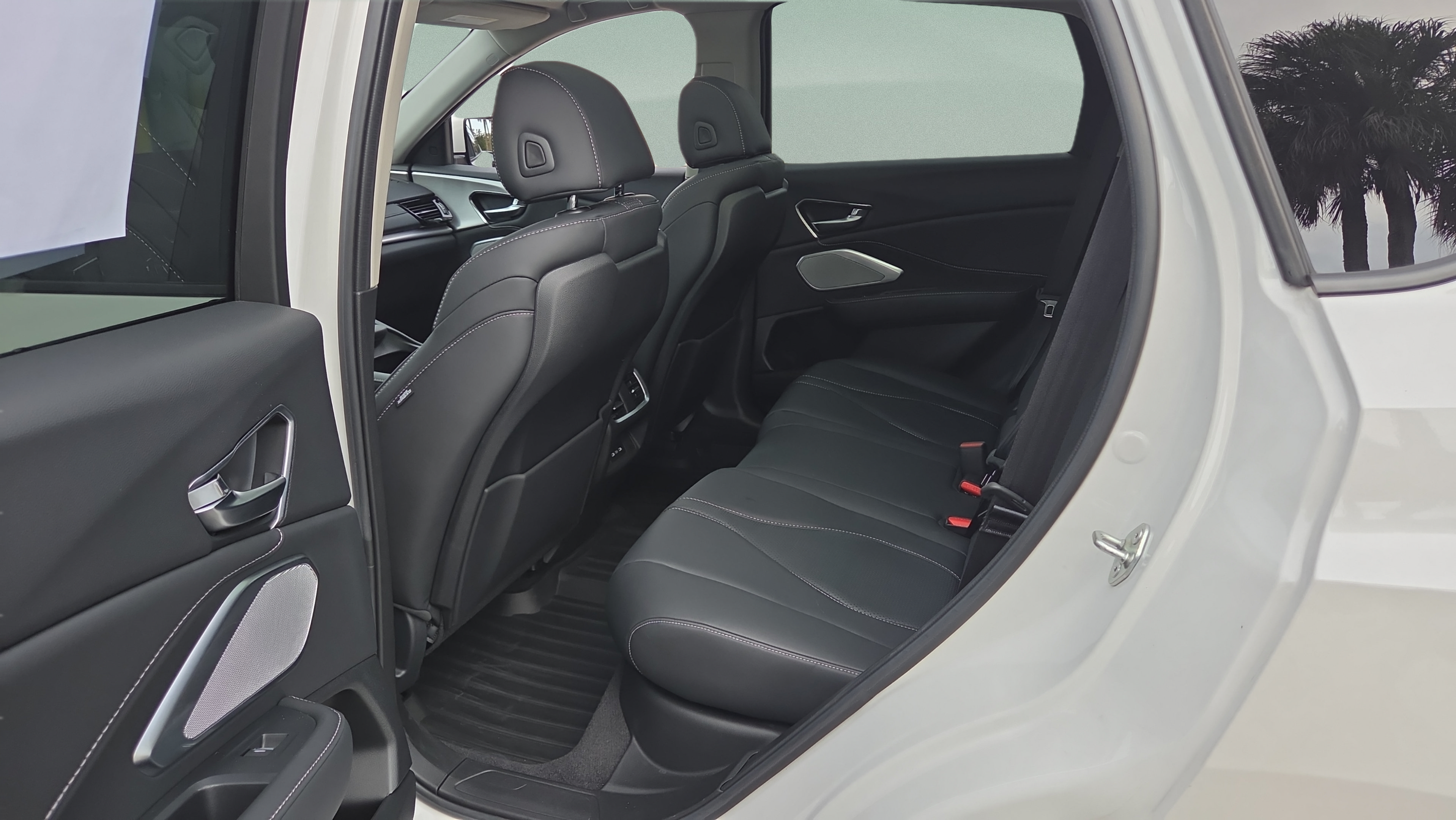 Used 2023 Acura RDX FWD w/ Technology Package image 11