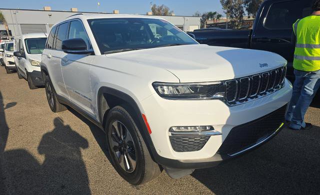 Used 2022 Jeep Grand Cherokee Limited 4xe w/ Luxury Tech Group II image 2