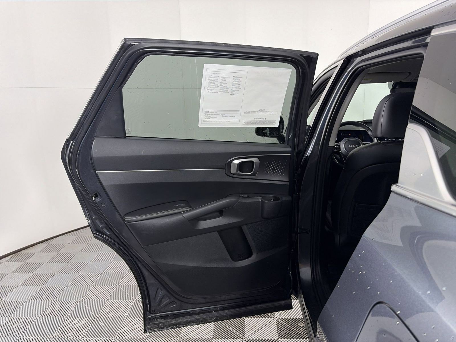 Certified 2024 Kia Sorento S image 34