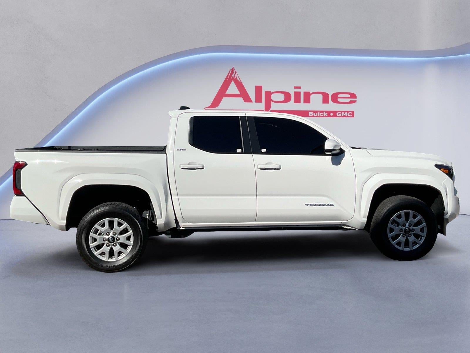 Used 2026 Toyota Tacoma SR5 AWD/4WD image 6