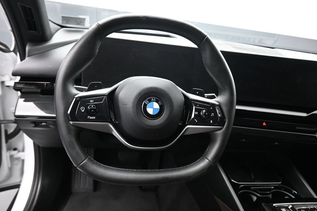 Used 2026 BMW 530i RWD image 16