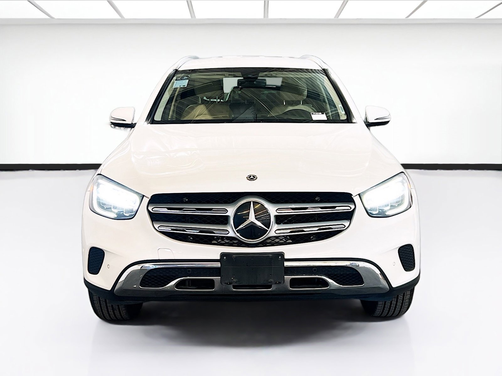 Used 2021 Mercedes-Benz GLC 300 image 2