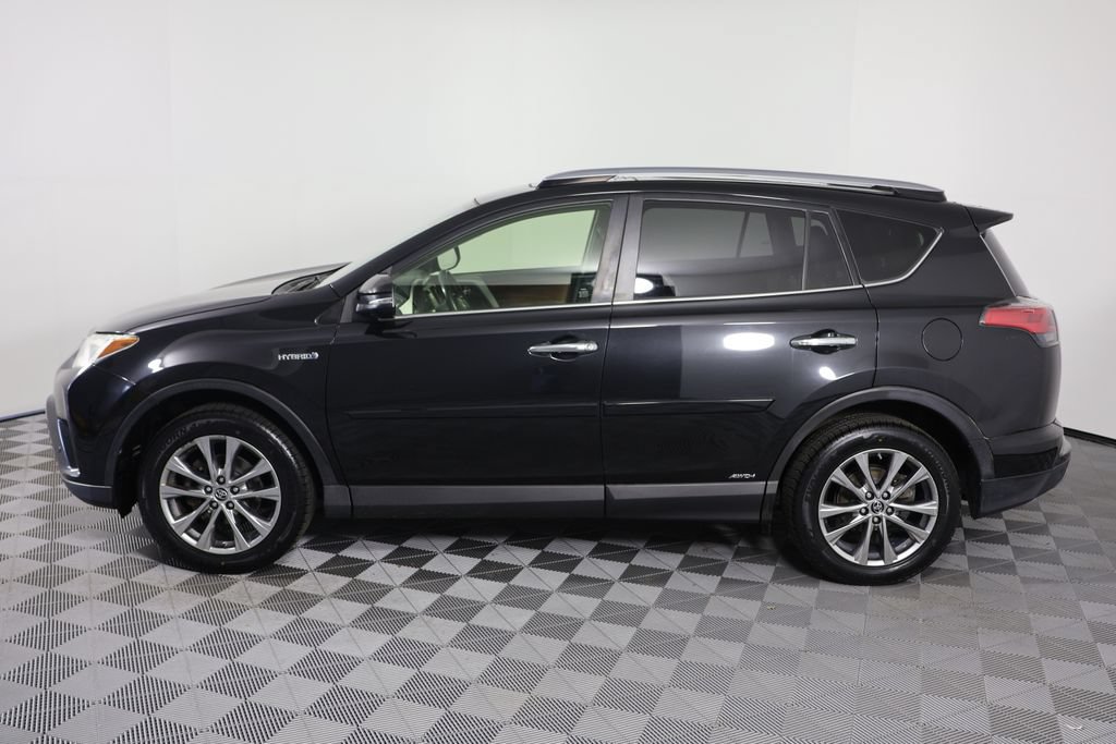 Used 2017 Toyota RAV4 Limited w/ Advanced Technology Package AWD/4WD image 5