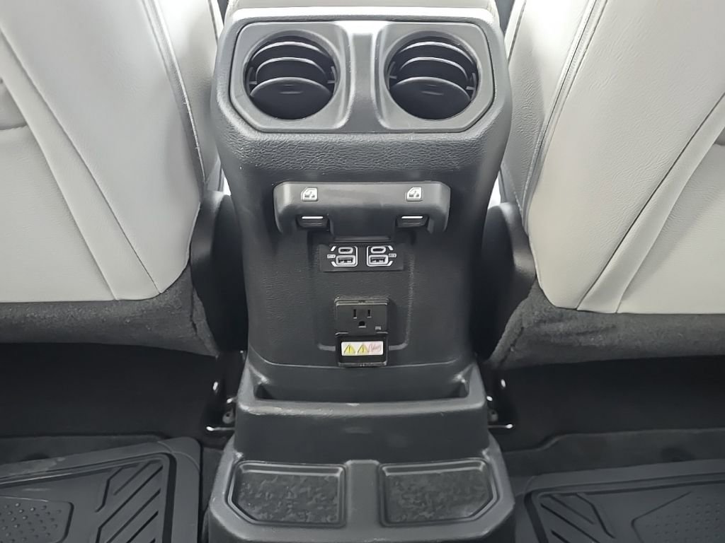 Used 2021 Jeep Wrangler Unlimited Sahara image 21