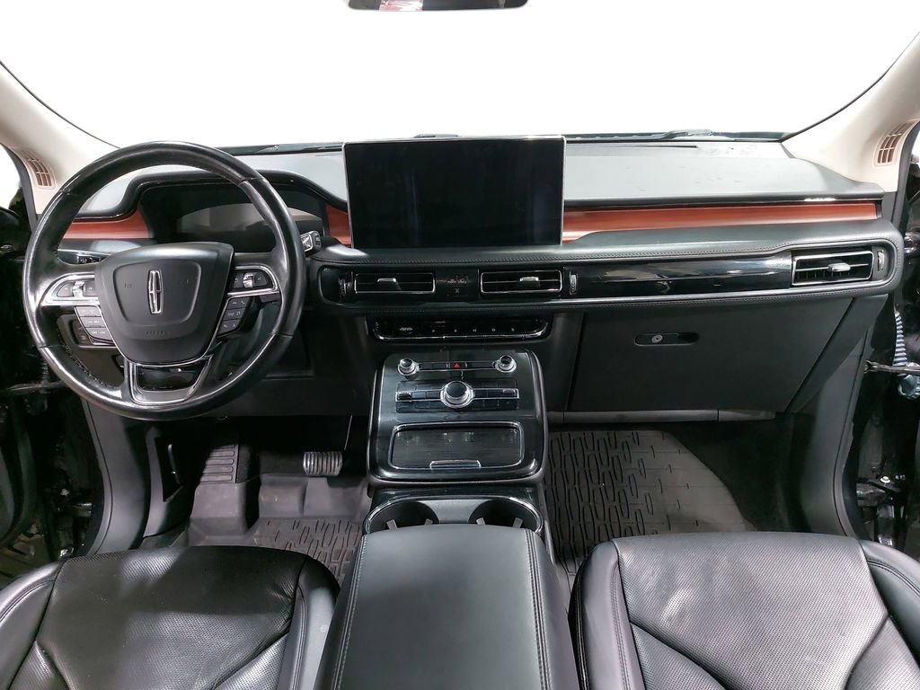 Used 2022 Lincoln Nautilus Reserve w/ Monochromatic Package image 9