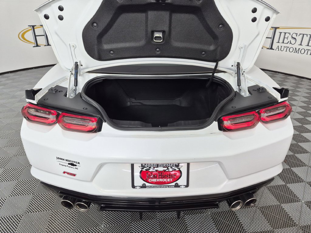 Used 2021 Chevrolet Camaro LT w/ RS Package RWD image 29