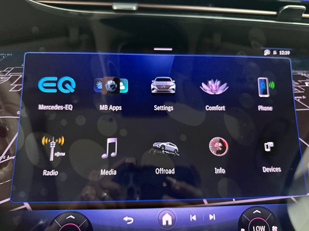 New 2027 Mercedes-Benz EQS 400 4MATIC SUV image 15