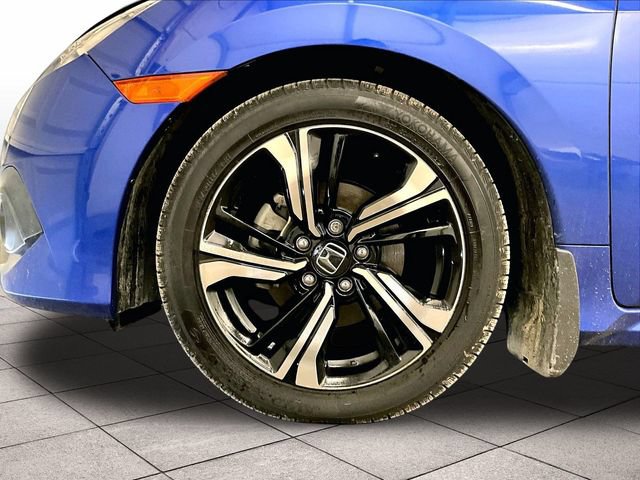 Used 2018 Honda Civic Touring image 9