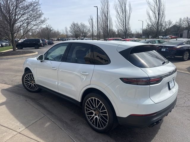 Used 2023 Porsche Cayenne Platinum Edition image 7