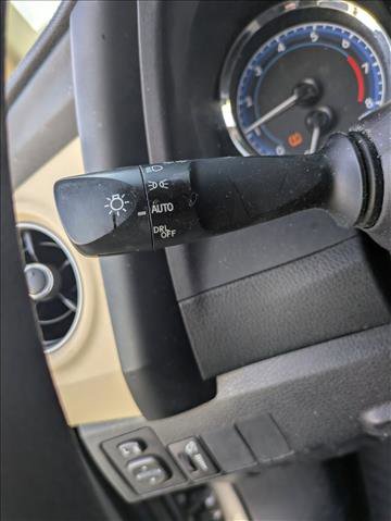 Used 2019 Toyota Corolla LE image 12