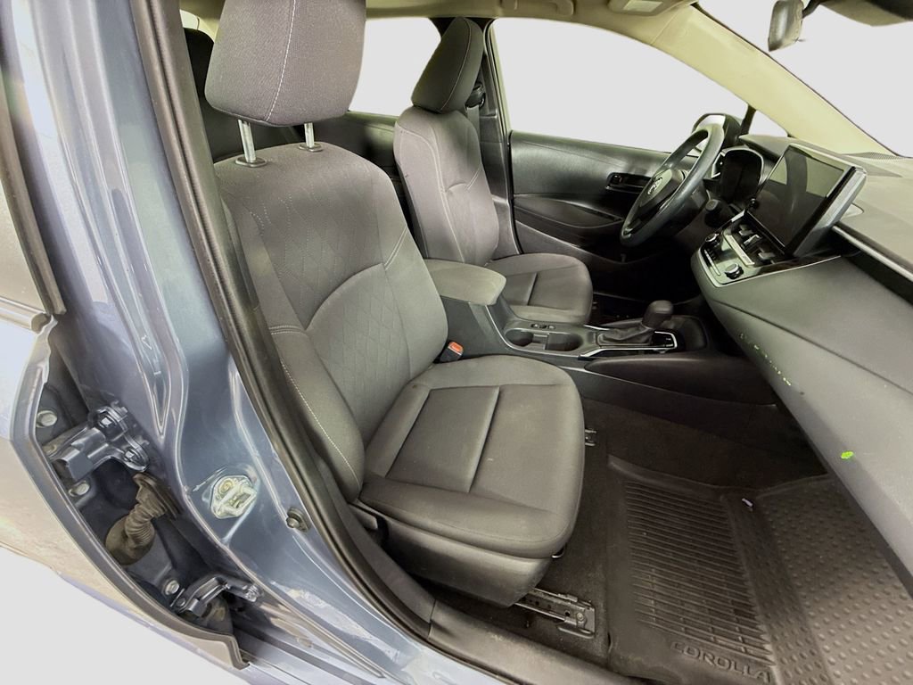 Used 2023 Toyota Corolla LE w/ LE Premium Package image 18