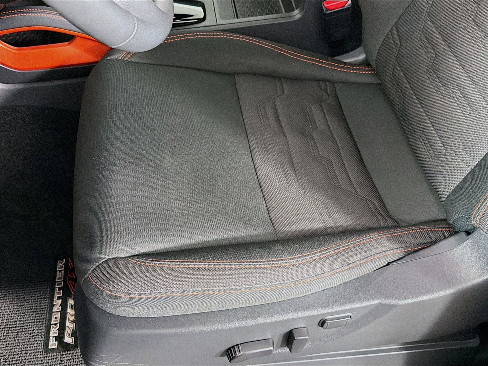 Used 2025 Nissan Frontier PRO-4X w/ Pro Convenience Package image 20