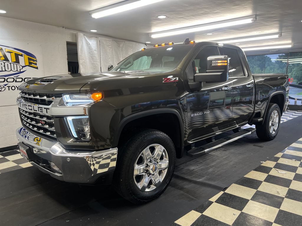 Used 2022 Chevrolet Silverado 2500 LTZ AWD/4WD image 4