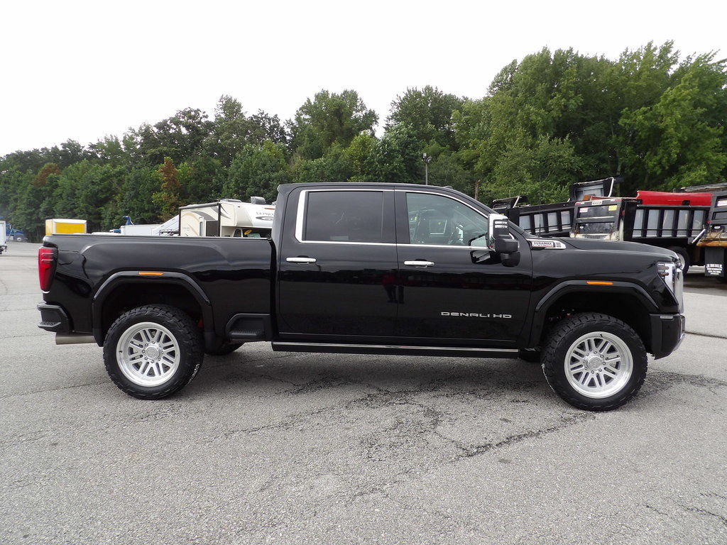 Used 2025 GMC Sierra 3500 Denali w/ Denali Reserve Package AWD/4WD image 9