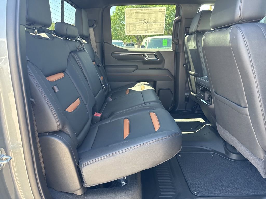 New 2026 GMC Sierra 1500 AT4 w/ AT4 Premium Package AWD/4WD image 32