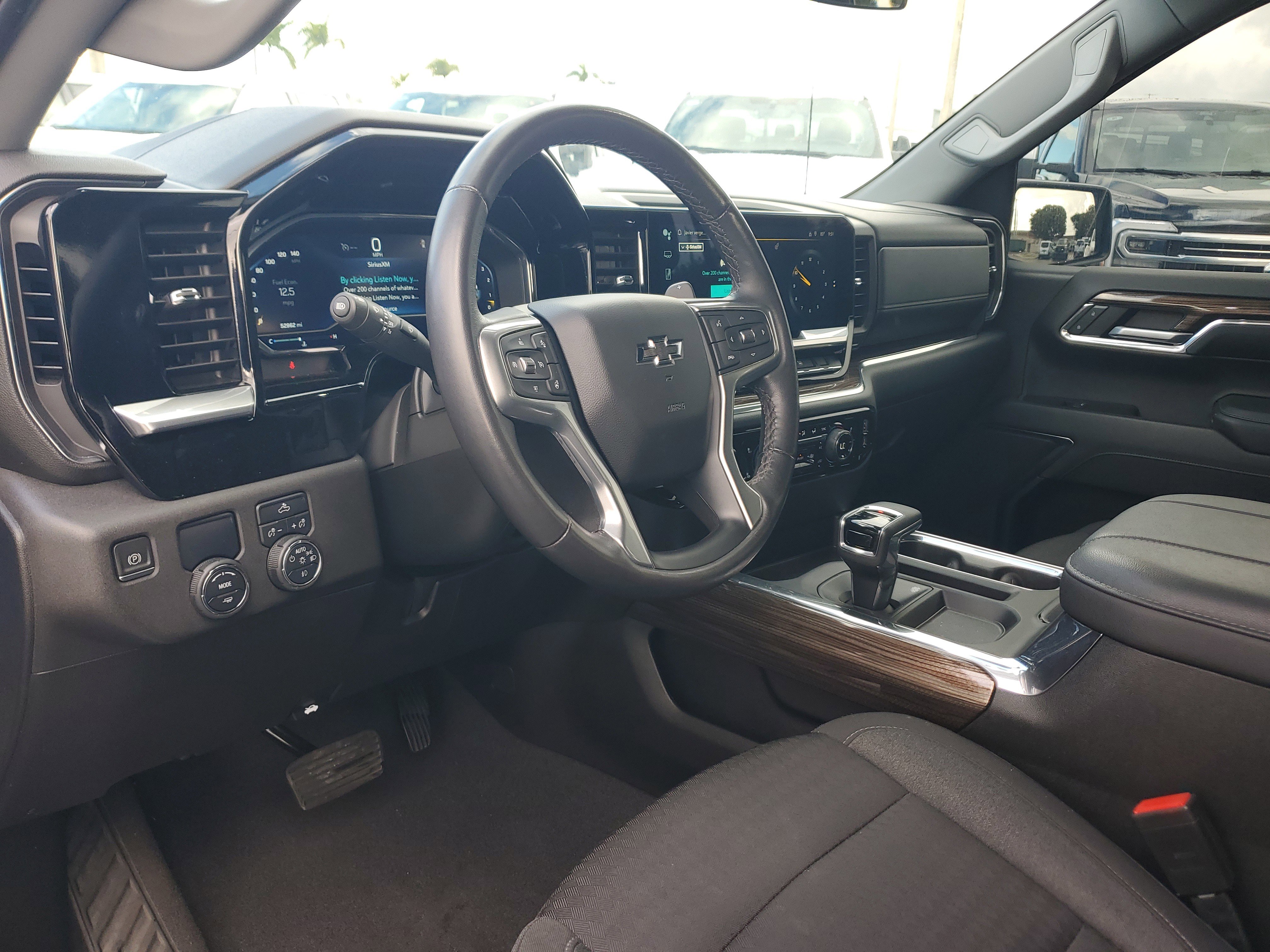 Used 2023 Chevrolet Silverado 1500 RST image 9