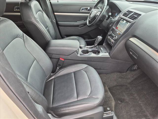 Certified 2018 Ford Explorer XLT w/ Equipment Group 202A AWD/4WD image 21
