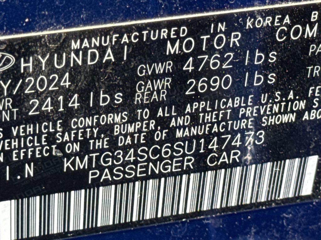 Used 2025 Genesis G70 2.5T w/ Sport Prestige Package image 34