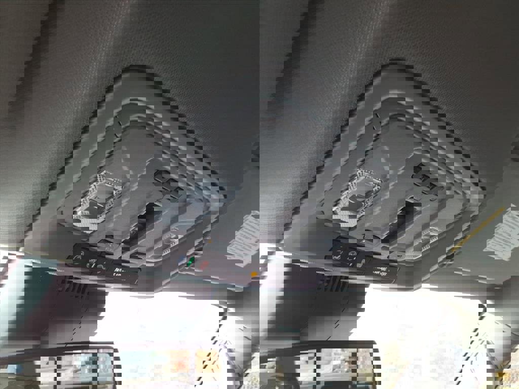 New 2026 GMC Sierra 1500 SLT image 21