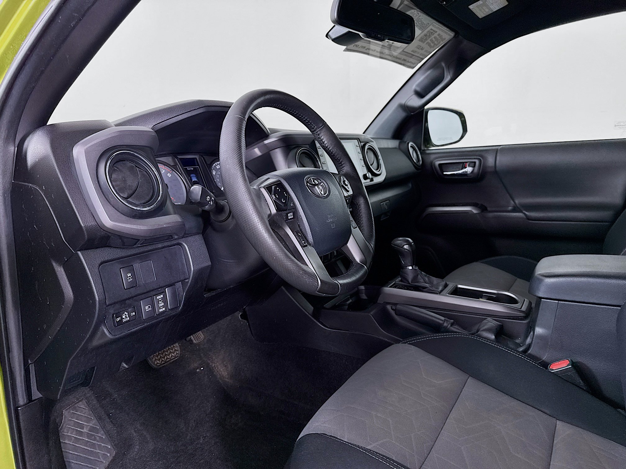 Certified 2023 Toyota Tacoma TRD Sport AWD/4WD image 9