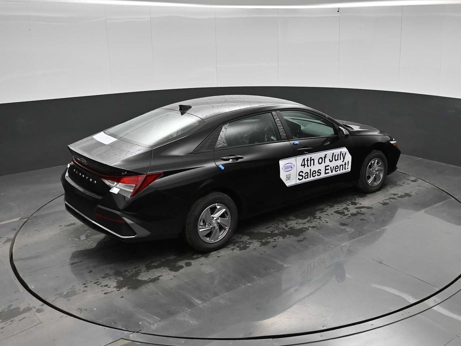 New 2026 Hyundai Elantra SE FWD image 30