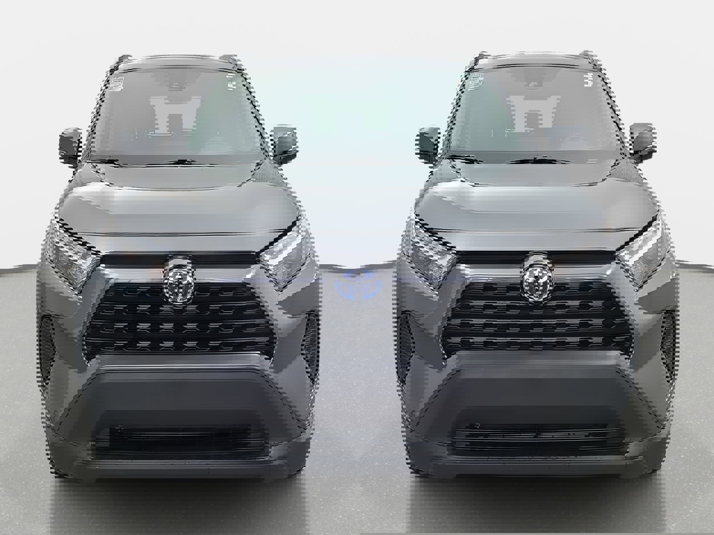 Used 2022 Toyota RAV4 XLE image 2