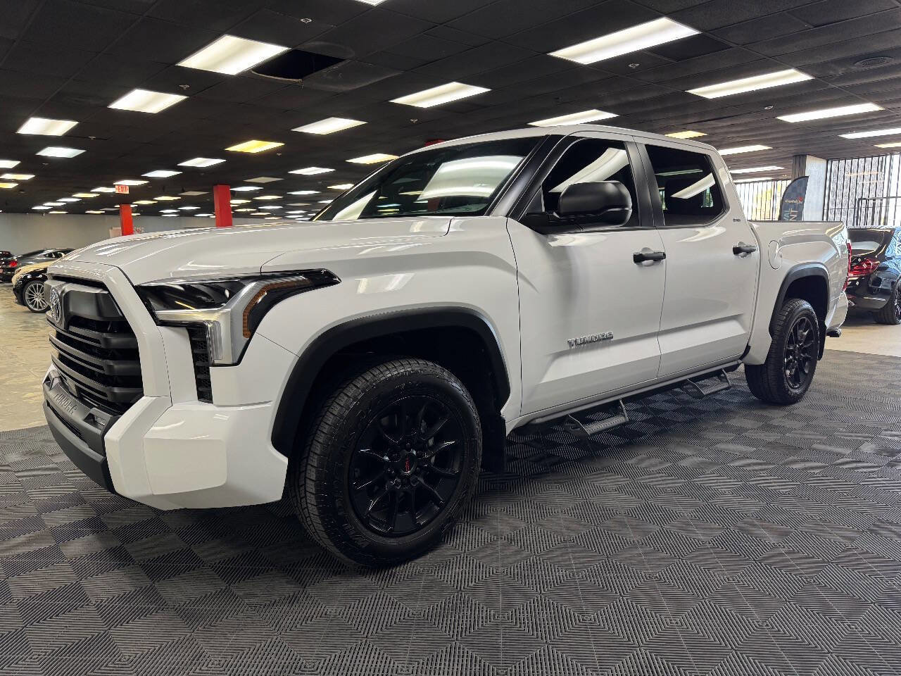 Used 2025 Toyota Tundra SR5 image 7