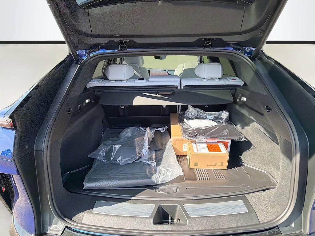 New 2026 Cadillac Lyriq Signature Sport image 28