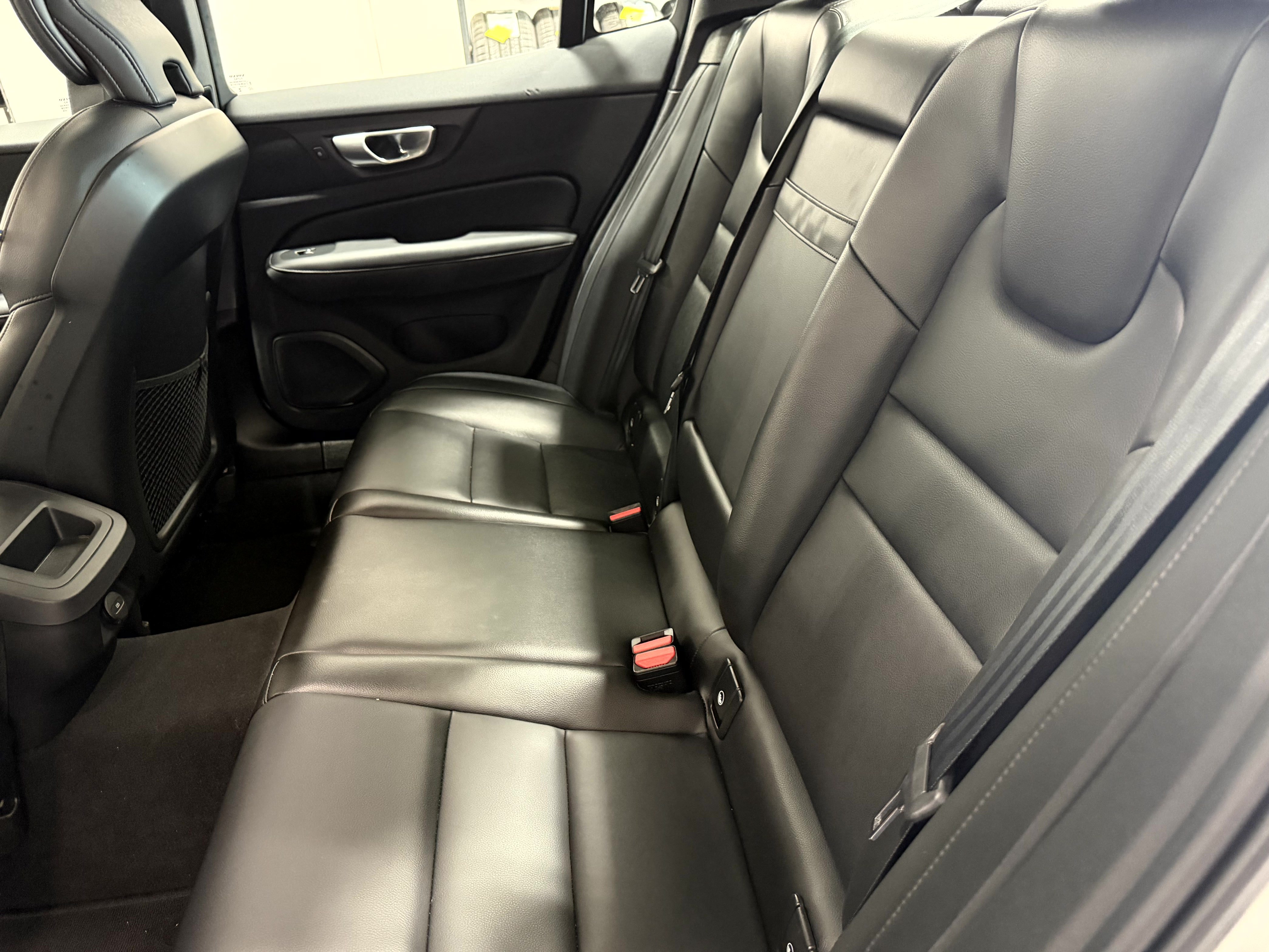 Used 2024 Volvo S60 B5 Core AWD/4WD image 23