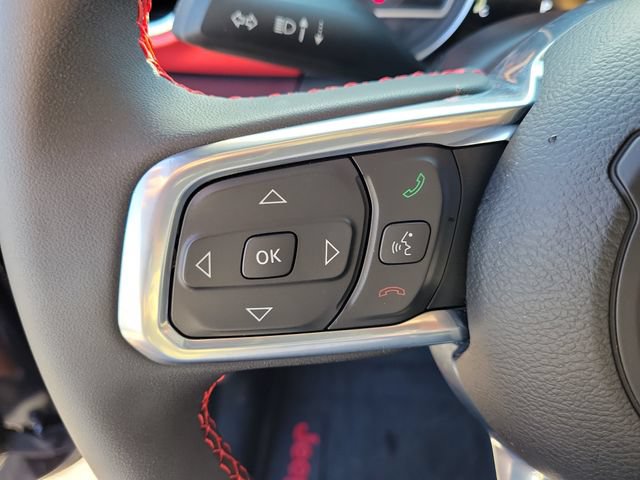 Used 2023 Jeep Gladiator Rubicon w/ LED Lighting Group AWD/4WD image 16