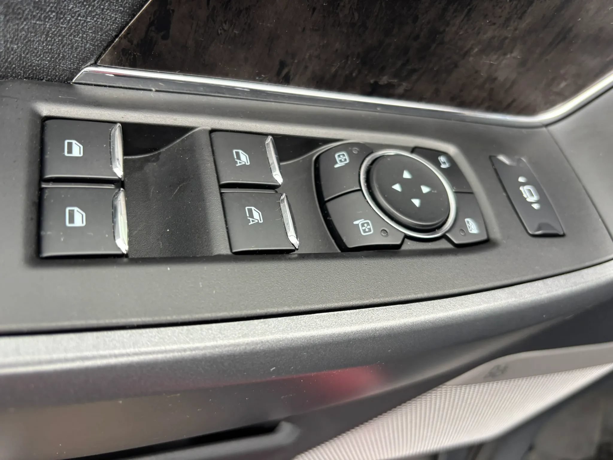 Used 2023 Ford F250 Lariat w/ Sport Appearance Package AWD/4WD image 21