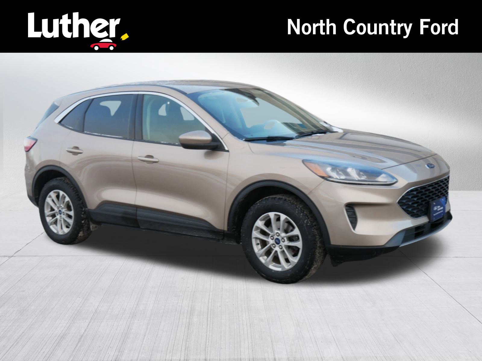Used 2020 Ford Escape SE image 1
