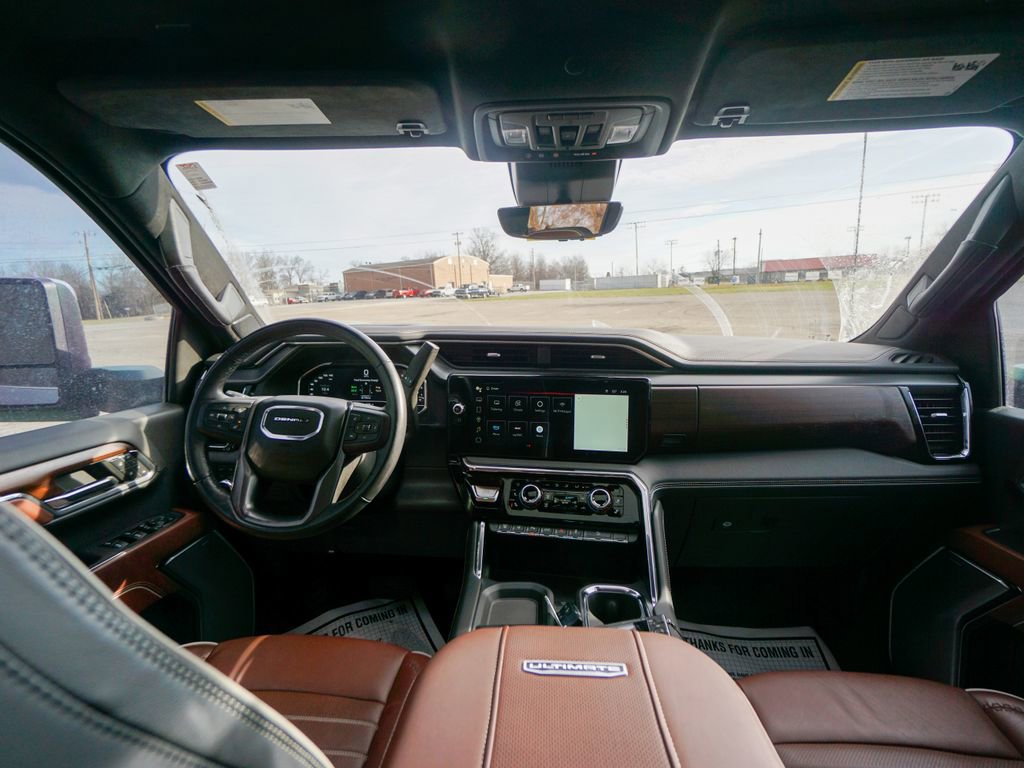Used 2024 GMC Sierra 2500 Denali Ultimate image 15