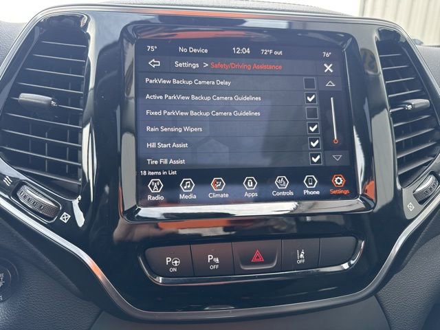 Used 2021 Jeep Cherokee Limited image 33