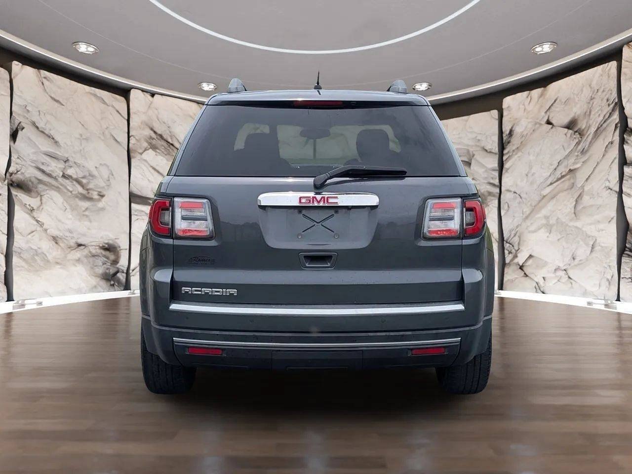Used 2014 GMC Acadia SLE FWD image 9