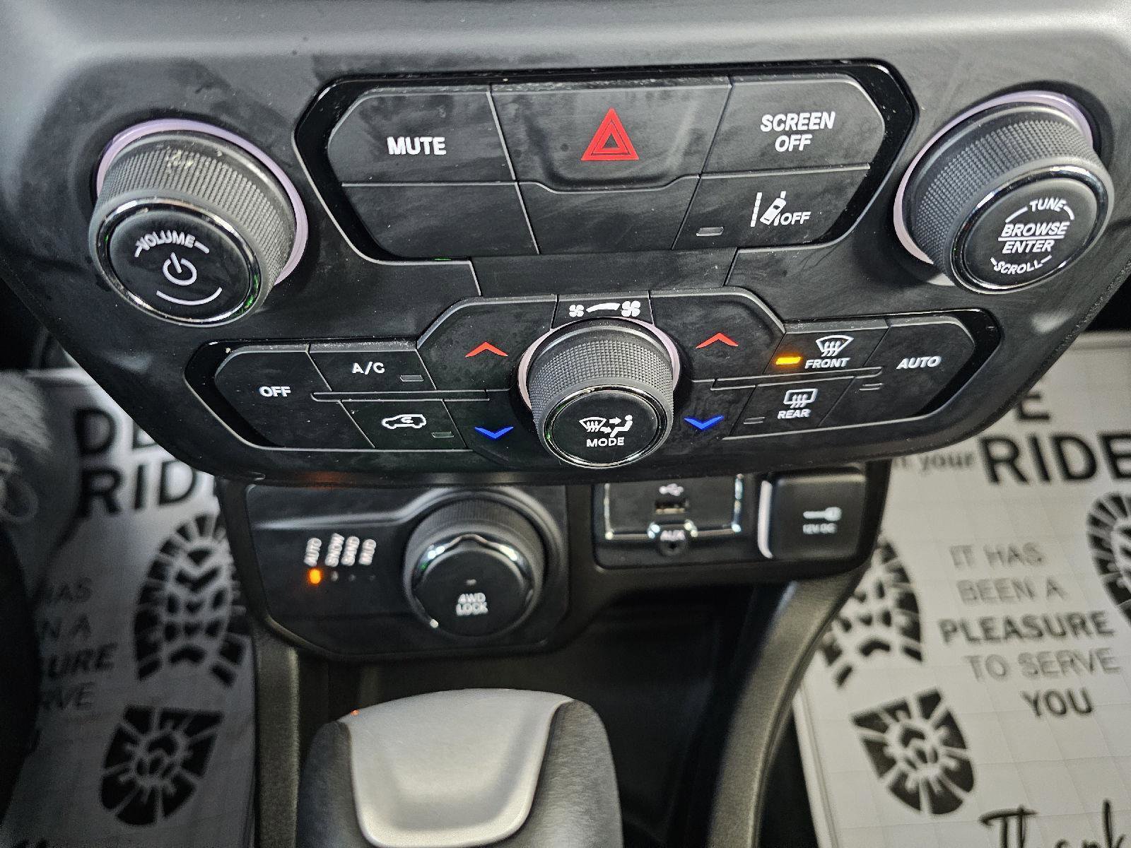 Used 2023 Jeep Renegade Latitude image 26