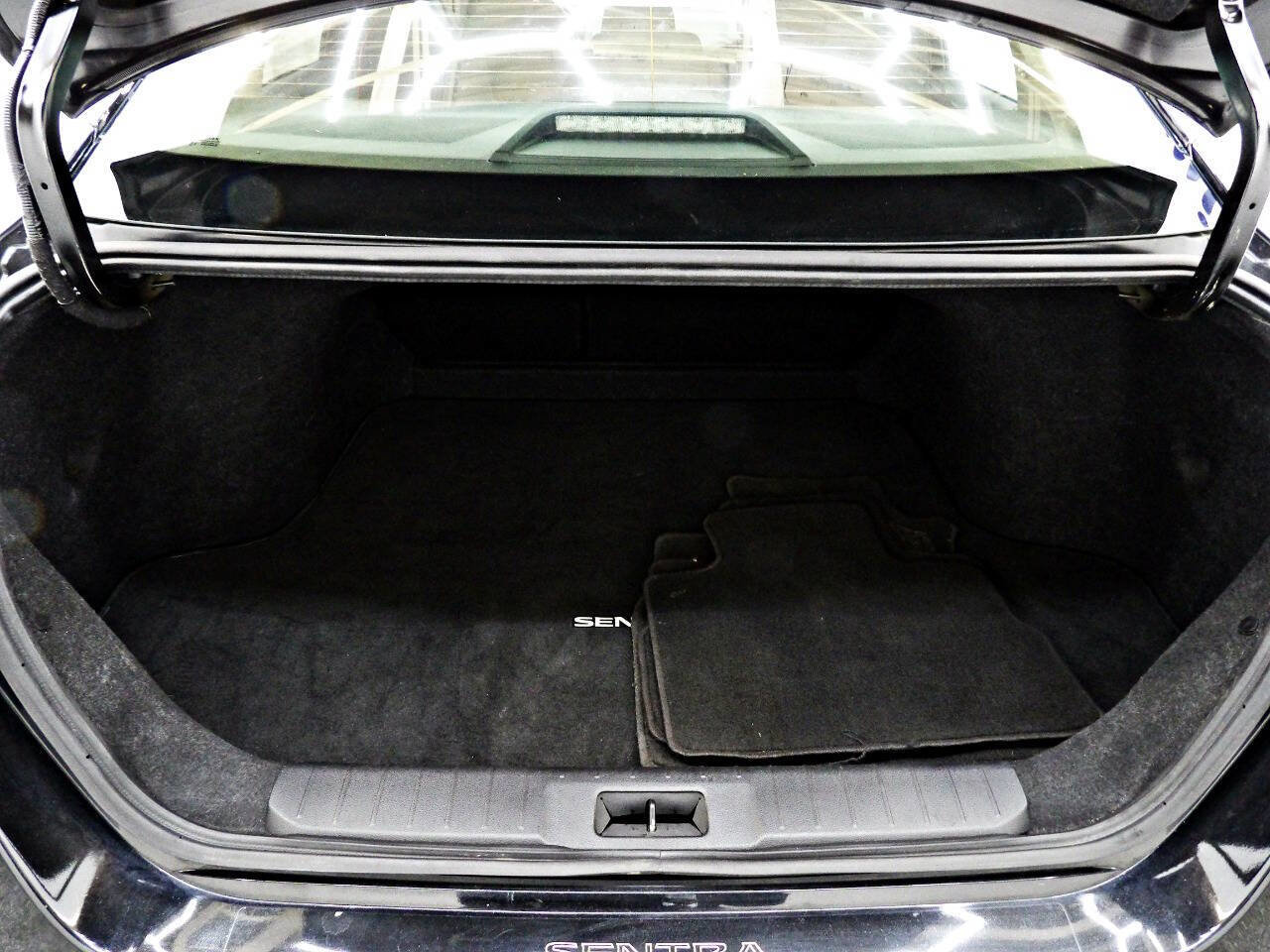 Used 2020 Nissan Sentra SR image 15