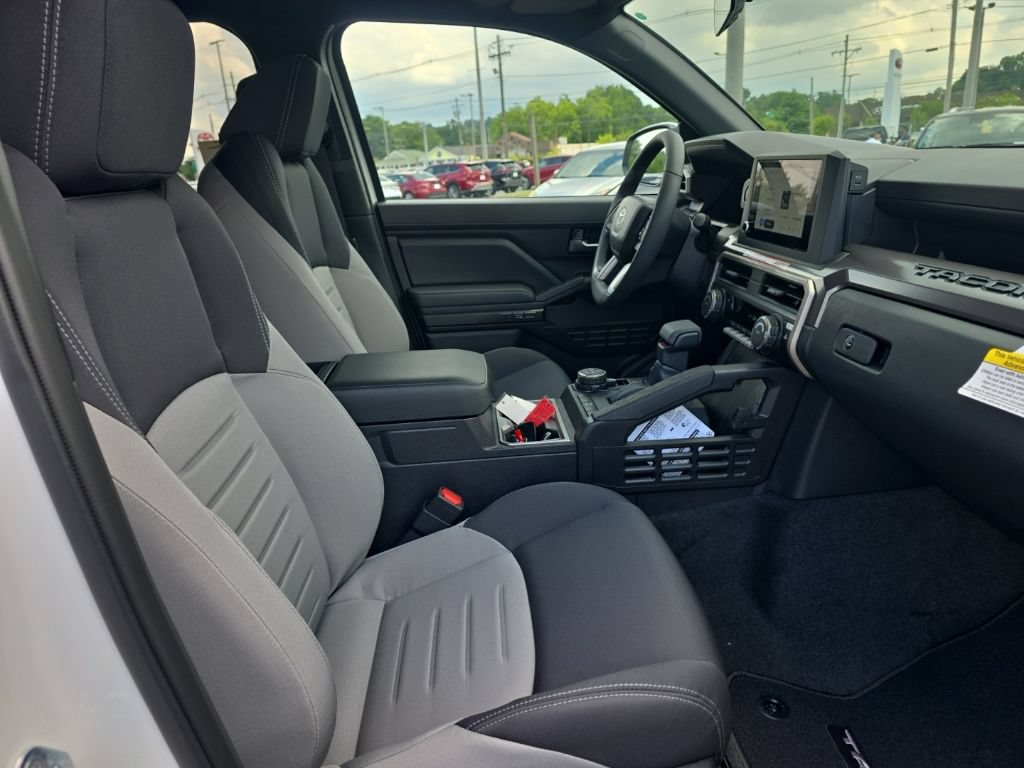 New 2026 Toyota Tacoma TRD Off-Road AWD/4WD image 10