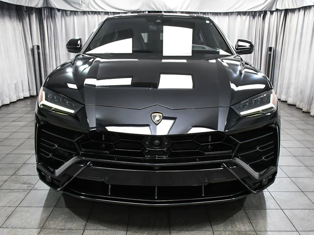 Used 2020 Lamborghini Urus image 2