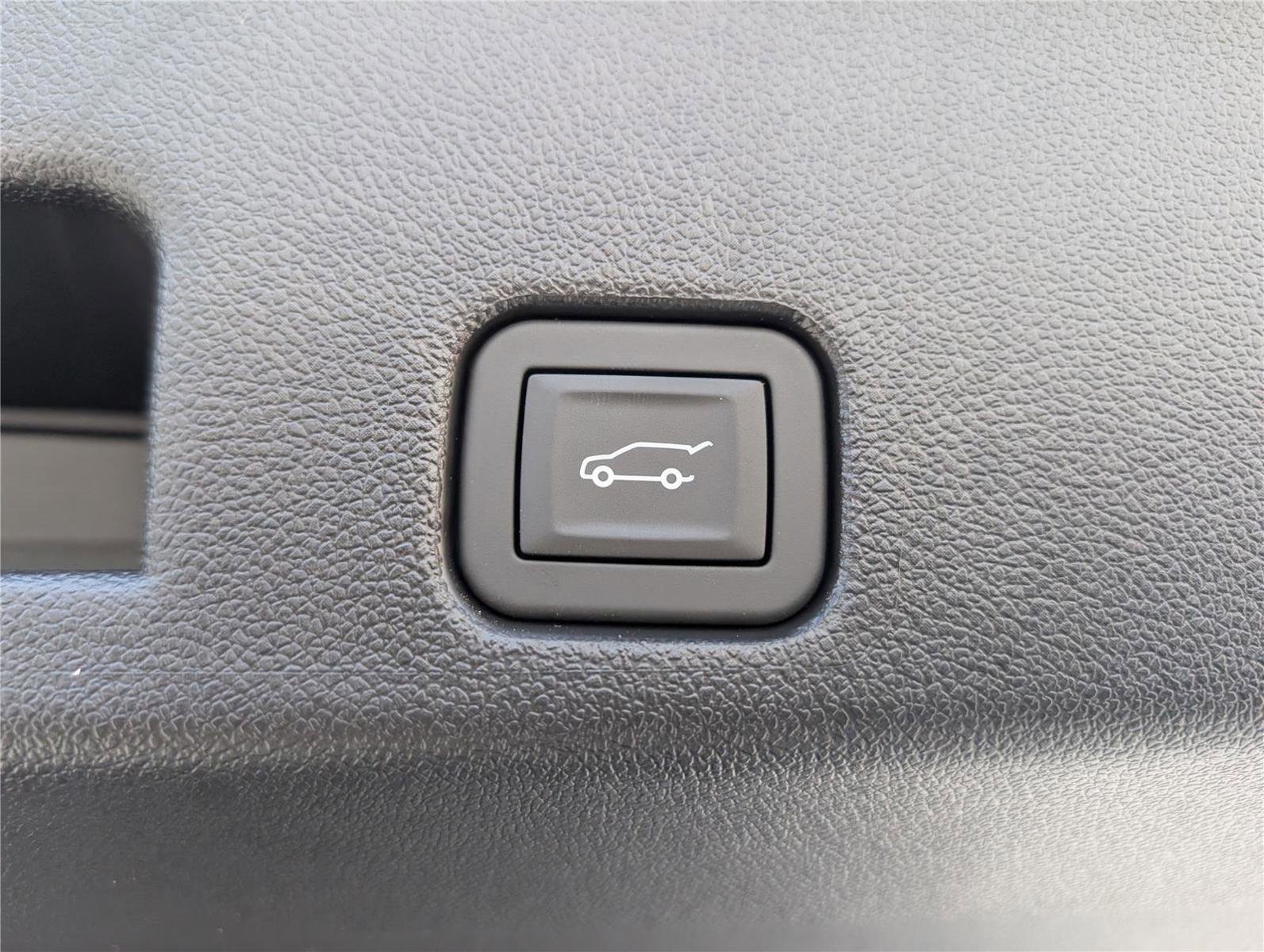 New 2026 Chevrolet Traverse LT w/ Midnight/Sport Edition image 11